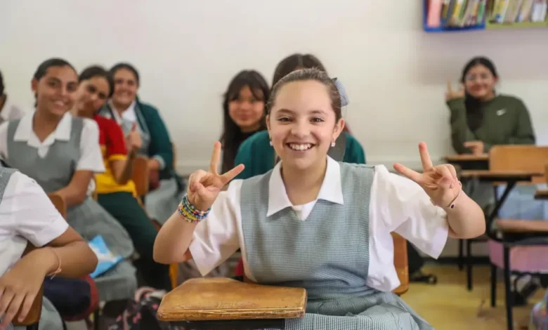 Más de 1.2 millones de estudiantes terminaron su segundo ciclo escolar completo