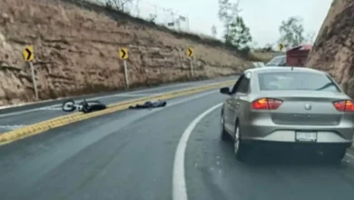 Motociclista derrapó y quedó herido, en Morelia