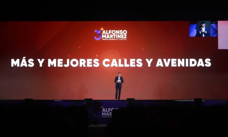 Ofrece Alfonso Martínez Alcázar su tercer informe de gobierno