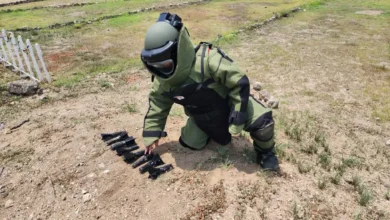 Desmantelaron campamento y explosivos en Apatzingán