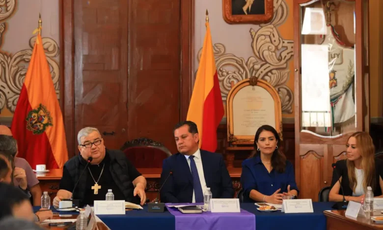 Destaca Arzobispo trabajo del gobierno moreliano en el tejido social