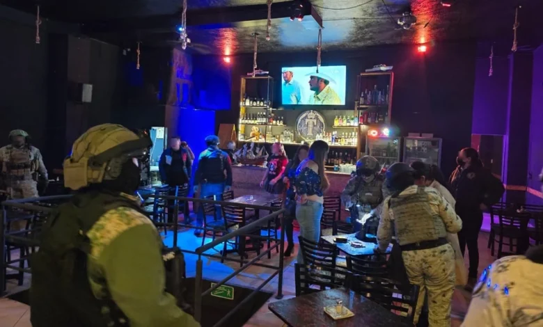 Dos detenidos y droga asegurada en cateo realizado en un bar de Loma Real