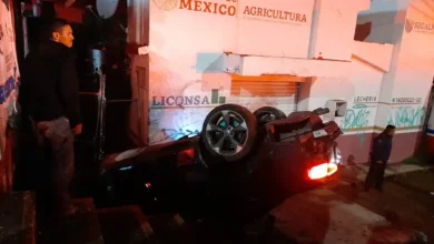 En Pátzcuaro, una mujer resultó gravemente herida en volcadura