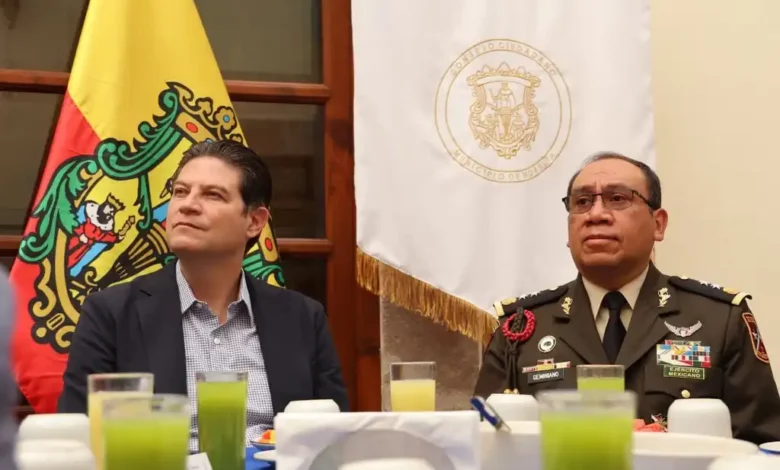 Recibe el Consejo de la Ciudad al Comandante de la XXI Zona Militar