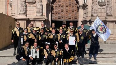 Tuna de la UMSNH ganó dos premios en la FEINTE