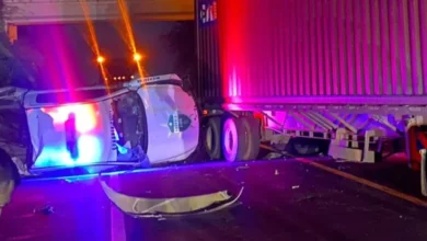 Un tráiler chocó una patrulla de la Guardia Civil en la Siglo XXI