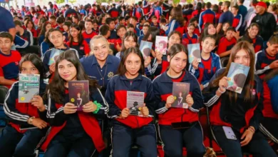 El gobernador fomenta la lectura con 400 mil libros en escuelas de Michoacán