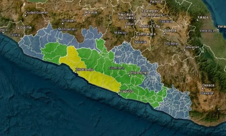 Emiten alerta preventiva para 20 municipios de Michoacán por tormenta tropical John