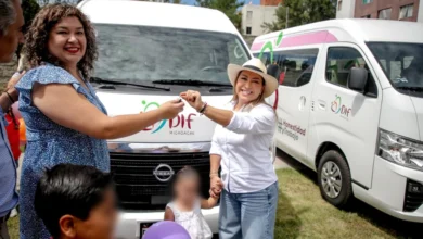 Entrega DIF Michoacán 4 camionetas a Centros de Asistencia Social