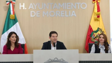 Entregan y reciben la administración del Gobierno de Morelia