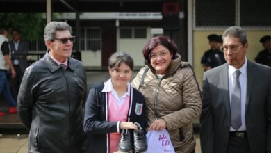 Llegan tenis para más de 33 mil estudiantes de Morelia y Cuitzeo