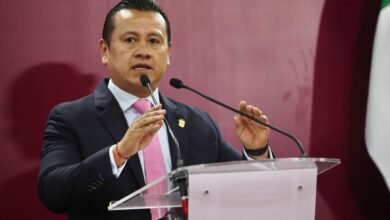 Ver más información del Gobierno Síguenos en: Facebook/NoticiasEnSintesis Twitter@NsintesisMich