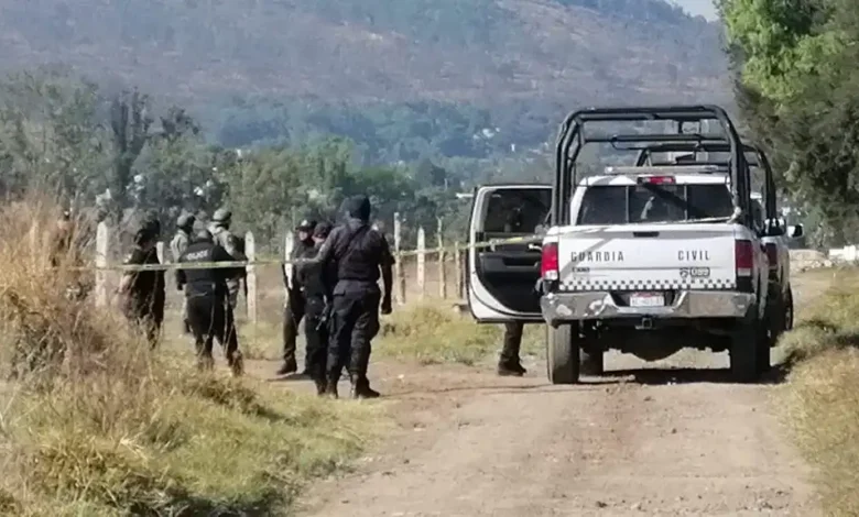 Ver más nota roja de Michoacán Síguenos en: Facebook/NoticiasEnSintesis Twitter@NsintesisMich