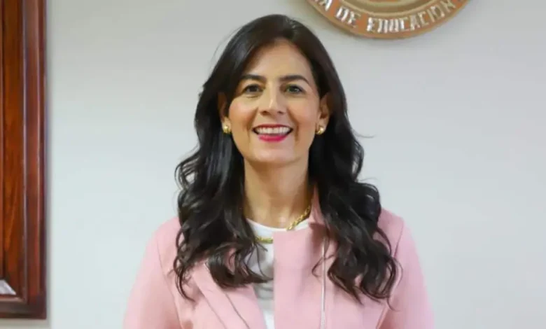 Ver más información del Gobierno Síguenos en: Facebook/NoticiasEnSintesis Twitter@NsintesisMich