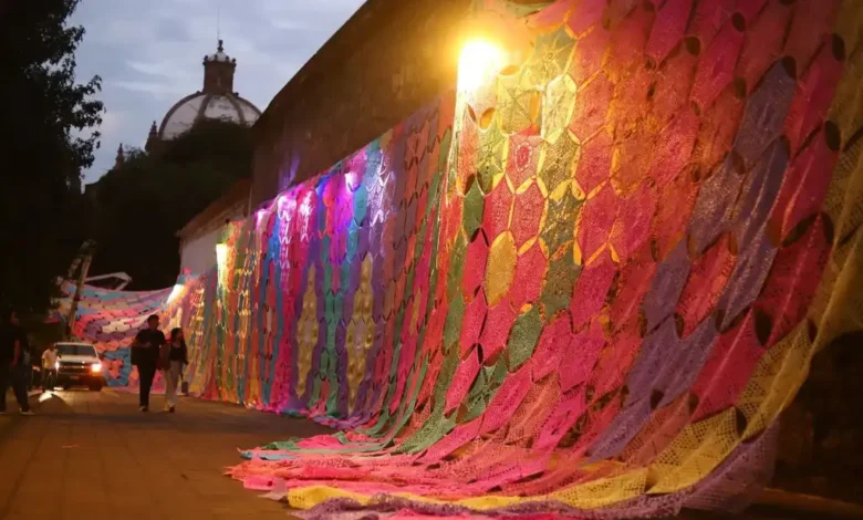 Cielo Tejido ilumina el Andador Nigromante en honor a los bebés fallecidos