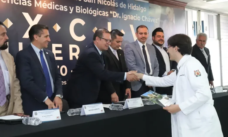 Conmemoran el día del médico en la UMSNH