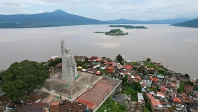 Listos en el lago de Pátzcuaro para recibir al turismo por Semana de Muertos