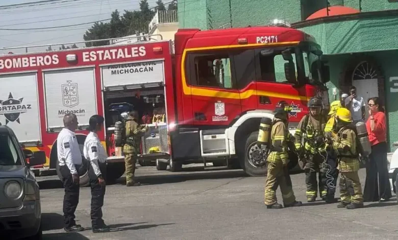 Ver más nota roja de Michoacán Síguenos en: Facebook/NoticiasEnSintesis Twitter@NsintesisMich