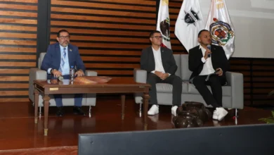 Ver más información del Gobierno Síguenos en: Facebook/NoticiasEnSintesis Twitter@NsintesisMich