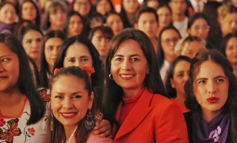 Ver más información del Gobierno Síguenos en: Facebook/NoticiasEnSintesis Twitter@NsintesisMich