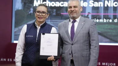 Bedolla firmó la iniciativa de reforma constitucional para la UMSNH