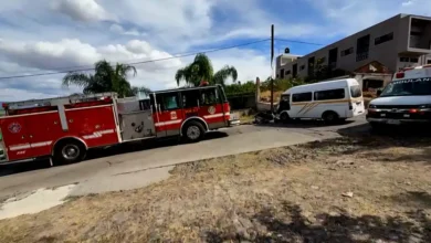 Chocó una combi e Jiquilpan, el chofer quedó herido