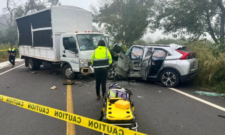 Un muerto y tres heridos por choque múltiple en Tocumbo