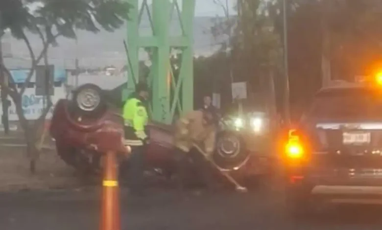Ver más nota roja de Michoacán Síguenos en: Facebook/NoticiasEnSintesis Twitter@NsintesisMich