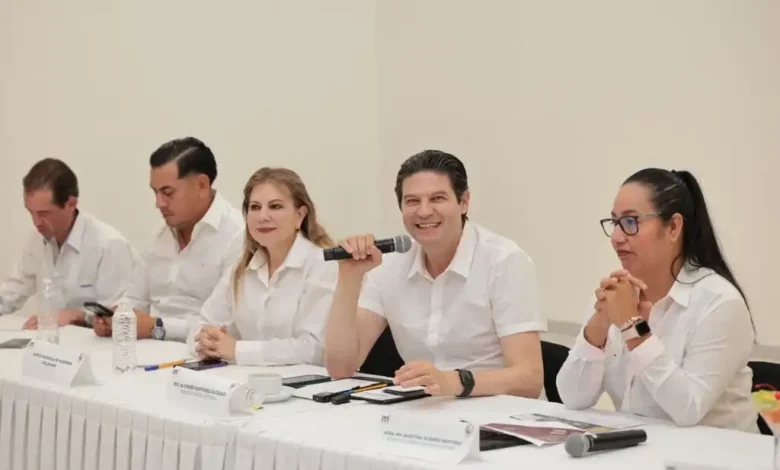 Ver más Noticias de Morelia Síguenos en: Facebook/NoticiasEnSintesis Twitter@NsintesisMich
