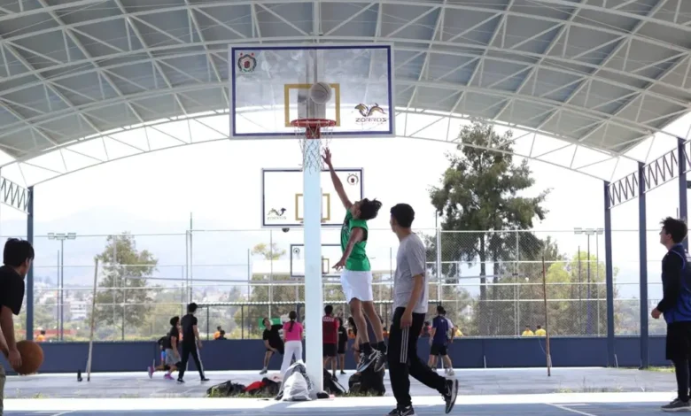 Ver más información del Gobierno Síguenos en: Facebook/NoticiasEnSintesis Twitter@NsintesisMich