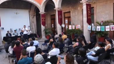 Ver más información del Gobierno Síguenos en: Facebook/NoticiasEnSintesis Twitter@NsintesisMich