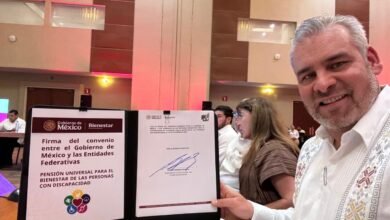 Firma Bedolla convenio para la Universalidad de la Pensión para el Bienestar de Personas con Discapacidad