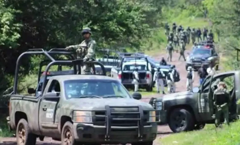 Ver más nota roja de Michoacán Síguenos en: Facebook/NoticiasEnSintesis Twitter@NsintesisMich