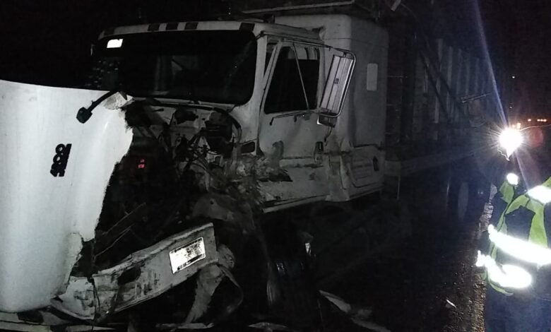 Ver más nota roja de Michoacán Síguenos en: Facebook/NoticiasEnSintesis Twitter@NsintesisMich