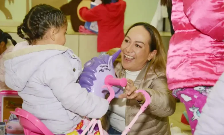 Los Reyes Magos llevan alegría a los niños del DIF Michoacán