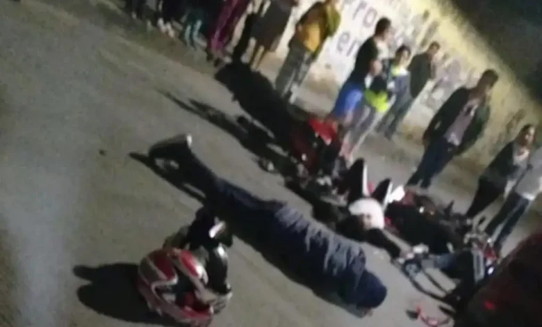 Tres adolescentes heridos en choque de motos en la colonia El Realito