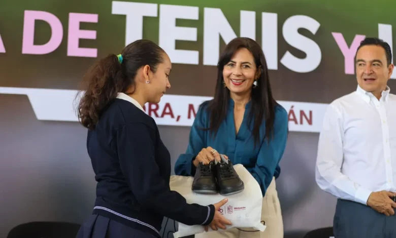 Ver más información del Gobierno Síguenos en: Facebook/NoticiasEnSintesis Twitter@NsintesisMich