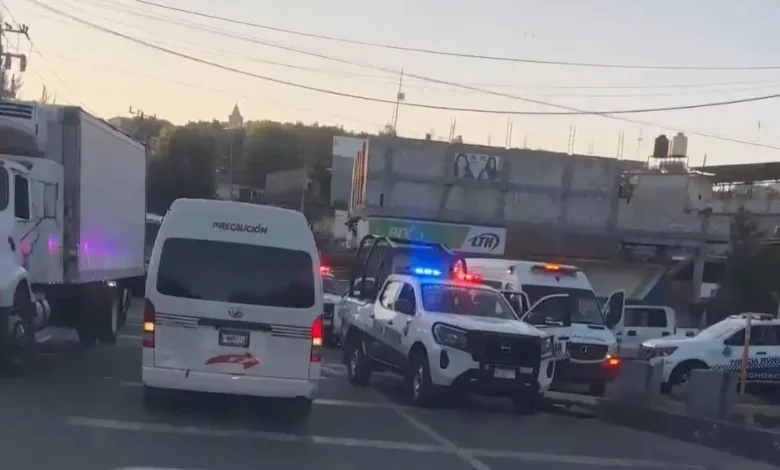 Atacaron a policías de Tingüindín